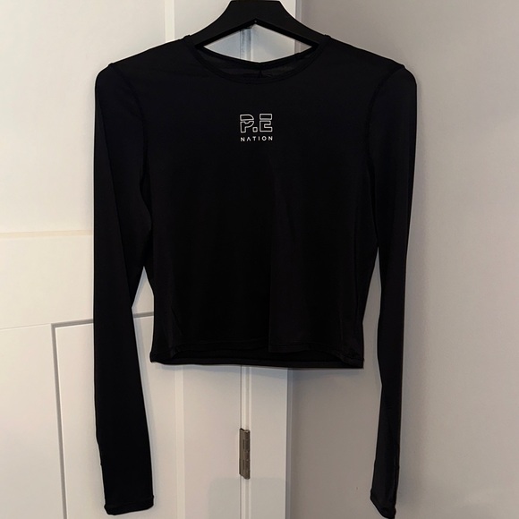 P.E Nation Black Long Sleeve top - Picture 1 of 4